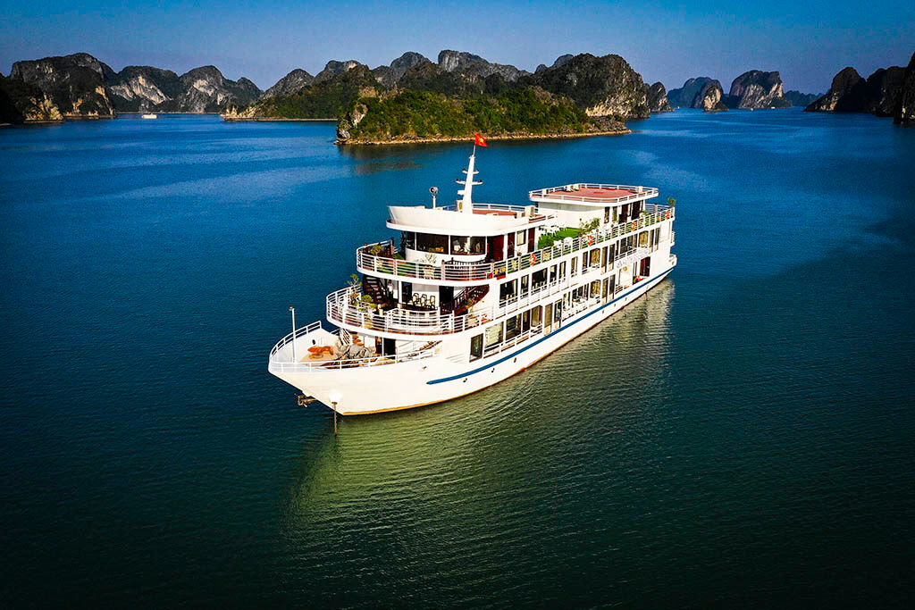 Start your day with serenity on Sapphire Cruise